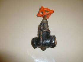 G679 Stockham Vintage 150 1/2 Inch U Bolt Gate Valve Threaded