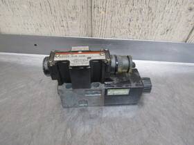 Sd4sgs-acb-02b-d24-21-z Sumitomo Hydraulic Directional Control Solenoid Valve