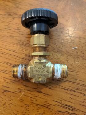 B-1rm4-ag-nl Swagelok B-1rm4 Brass Integral Bonnet Needle Valve 1/4 Mnpt