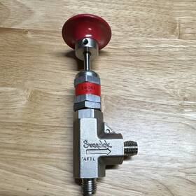 R3a-a Swagelok Relief Valve Aftl Manual Stainless Steel 3.4-24.1 Bar Air Water