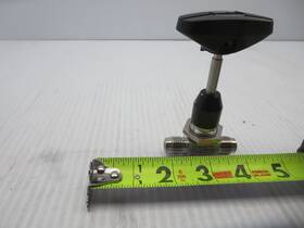 Ss-43vcr4-k-se2-5383 Swagelok L59921001 Valve 1/4 Turn See Description Used