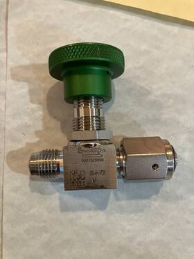 Ss-4h-vcr Swagelok Valve Stainless Steel 1/4 Inch Vcr Bellows Sealed