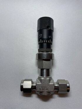 Ss-4mg-mh Swagelok Metering Valve 1/4 In Tube Fitting Vernier Handle