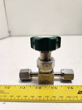 Ss-dsv51 Swagelok Stainless Steel Diaphragm Sealed Valve 1/4 Inch Female Vcr