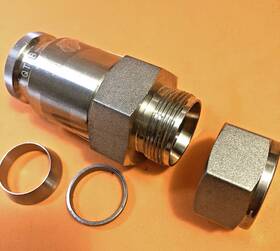 Ss-qtm8-d-1210 Swagelok Sst Quick Connect Stem With Valve 3/4 Inch Tube Fitting