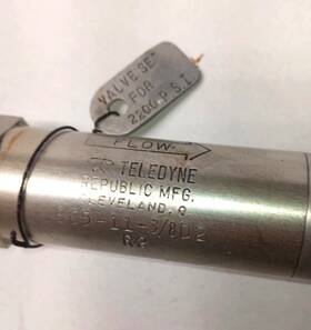 665-11-3 Teledyne 663-11-3/8d2-r2 Republic Mfg. Hydraulic Check Valve 665-11-3/8d2 R2 Set At 2200 Lb