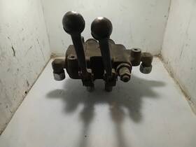 Gm596960 Thomletha 2 Spool 11 Gpm Hydraulic Monoblock Double Acting Control Valve Sae Ports F1a