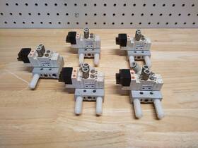 3tk119-m5 Tkp Lot Of 5 Tokimec Korea Solenoid Valve With Manifold Used Untested