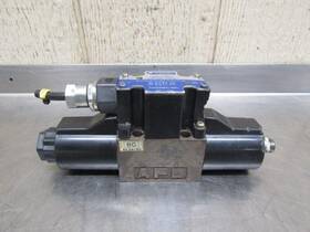 Dg4sm-3-6c-p7-h-pc1-52 Tokimec Hydraulic Directional Control Solenoid Valve
