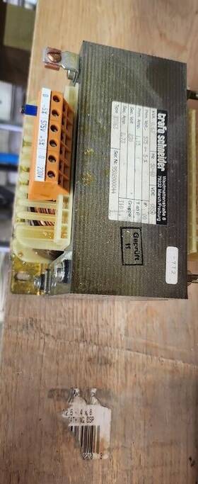 St063 Trafo Schneider Germany Step Down Transformer 575v-230vac 1 Ph 3 Amps 50/60hz