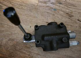 Kzfhfjk121gpmzaygv0 Uimoso Hydraulic Directional Control Valve Spool 1 21 Gpm 3625 Psi
