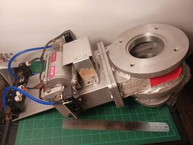 9746-1-8 Vacuum Research Company Working 4 Inch Id Air Operated Aluminum Gate Valve