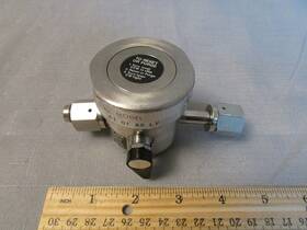 51-01-50-lv Veriflo Flv120a Purge Valve Flv 120a 5000cc/min At 30 Psi Model
