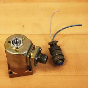 Esm-3011-44-e-d024 Versa Pneumatic Air Valve 0-100 Psi 12 W - Used