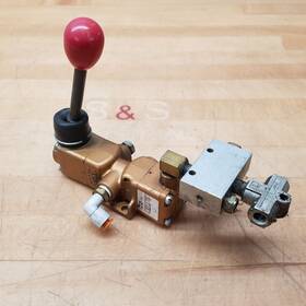 Vpl-3301 Versa 3 Way 2 Position Air Valve - Used