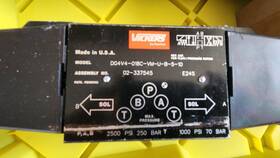 Dg4v4-018c-vm-u-b-5-10 Vickers 02-337545 By Danfoss Directional Control Valve 879141