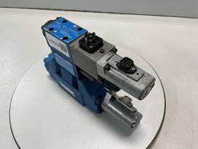 148558 Vickers 157451 Khdg4v 3 02 21 Servo Valve Used #148558