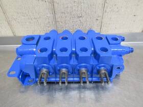 Cm2-06-10 Vickers Hydraulic Directional Control Valve 4 Spool 2247140