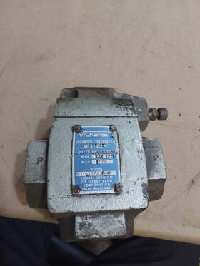 Ct5l-100a-b-40 Vickers Ct5-101a-b-40 Solenoid Controlled Relief Valve 1-1/4 Inch Npt 125-1000 Psi