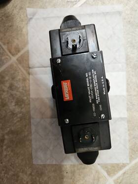 Dg4s4-018c-u-b-60 Vickers Hydraulic Directional Control Valve 120v-ac