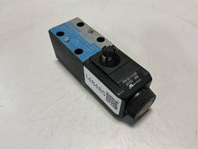 Dg4v-3-2al-m-u-hl7-60-en594 Vickers Valve Used #148485