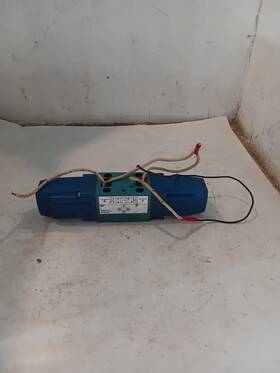 Dg4v-3-6b Vickers Dg4v-3-6b/c Sperry Directional Pilot Valve With 414521 Solenoid Sp381