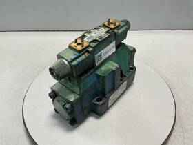 Dg4v-3-6c-m-u-h-9-40 Vickers Valve Used #146376