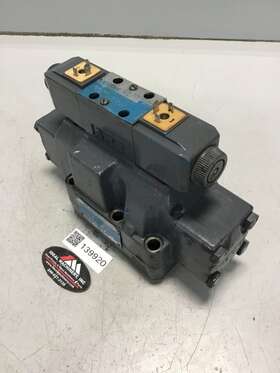 Dg4v-3-6c-m-u-hl7-60-b13 Vickers Solenoid Directional Valve Used #139920