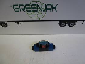 Dg4v-3s-2c-m-fpa5wl-b5-60 Vickers Solenoid Valve Used Free Shipping