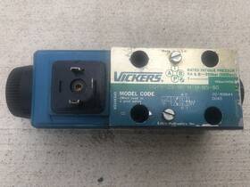 Dg4v-3s-6b-m-u-b5-60 Vickers 4/2 Hydraulic Directional Control Valve 120v Coil