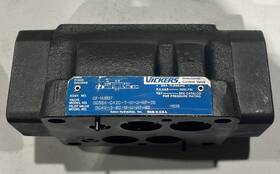 Dg5s4-042c-t-m-u-h7-70 Vickers Hydraulic Valve Used Free Ship
