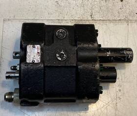 P9803821 Walvoil 10c239 Hydraulic Control Valve