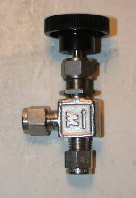 Ss-1vs4-a Whitey Swagelok 1/4 Inch Tube Od 316ss Angle Needle Valve