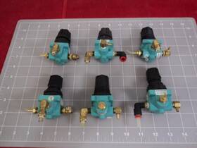 R05-01-000 Wilkerson 6 Regulator Gauges Lot T12154