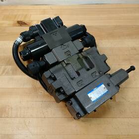Dsg-01-2d2-d24-70 Yuken Hydraulic Directional Valve Assembly 24 Volt Coil