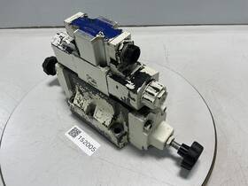 Dshg-04-3c40-t-r2-d24-50136 Yuken Directional Valve Used #152005