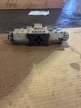 Dshg-06-3c18-t-ra-d24-51181 Yuken Valve Used-25