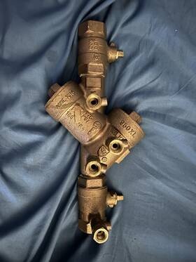 1-950xl Zurn Wilkins - 1 Inch 950xl Double Check Backflow Preventer
