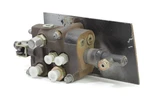 Altec Hydraulic Directional Control Monoblock Valve 352-00258. Fixed Price $550.00.