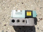 Numatics 153SA43AK Valve W/manifold. Fixed Price $140.00.