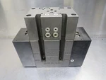 Moog QP10A/AZ7387/SBN Huskey HPN672731 Valve. Fixed Price $999.99.
