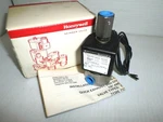 New Box Honeywell Skinner 71315SN2GNJ1N0L111P3 Solenoid Valve. Fixed Price $99.99.