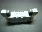 Parker H32VXBG023C Pneumatic Solenoid Valve-new Box. Fixed Price $103.95.