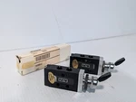 Parker B43003LS Pneumatic Manual Control Valve+returns. Fixed Price $74.99.