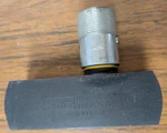 Parker F1220 S, Flow Control Valve 3/4", 3000 Psi. New Old Stock. Fixed Price $100.00.