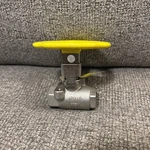 Apollo 76-102-39 R 3/8" CF8M Ball Valve 2000 Wog 316 Stainless Steel. Fixed Price $34.95.