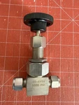 Whitey Swagelok SS-6VS6 3/16 Sst Needle Valve 5000 Psi 3/8 Od Ends. Fixed Price $35.00.