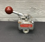 Barksdale 5001-M Directional Control Valve 4 Way. Fixed Price $29.99.