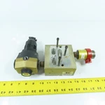 Ross 3900A1018Z Pneumatic Fill Dump Valve W/ MD452KBSB42 Regulator & 913K77. Fixed Price $551.35.