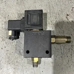 Vickers 02-178087 Screw In Cartridge Valve W/ 3990691-2 Flow Control. Fixed Price $150.00.